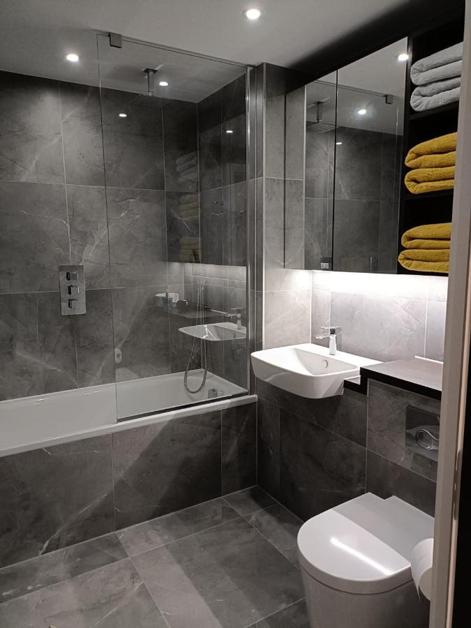 One West Point , Icon Tower Appartamento Londra Esterno foto