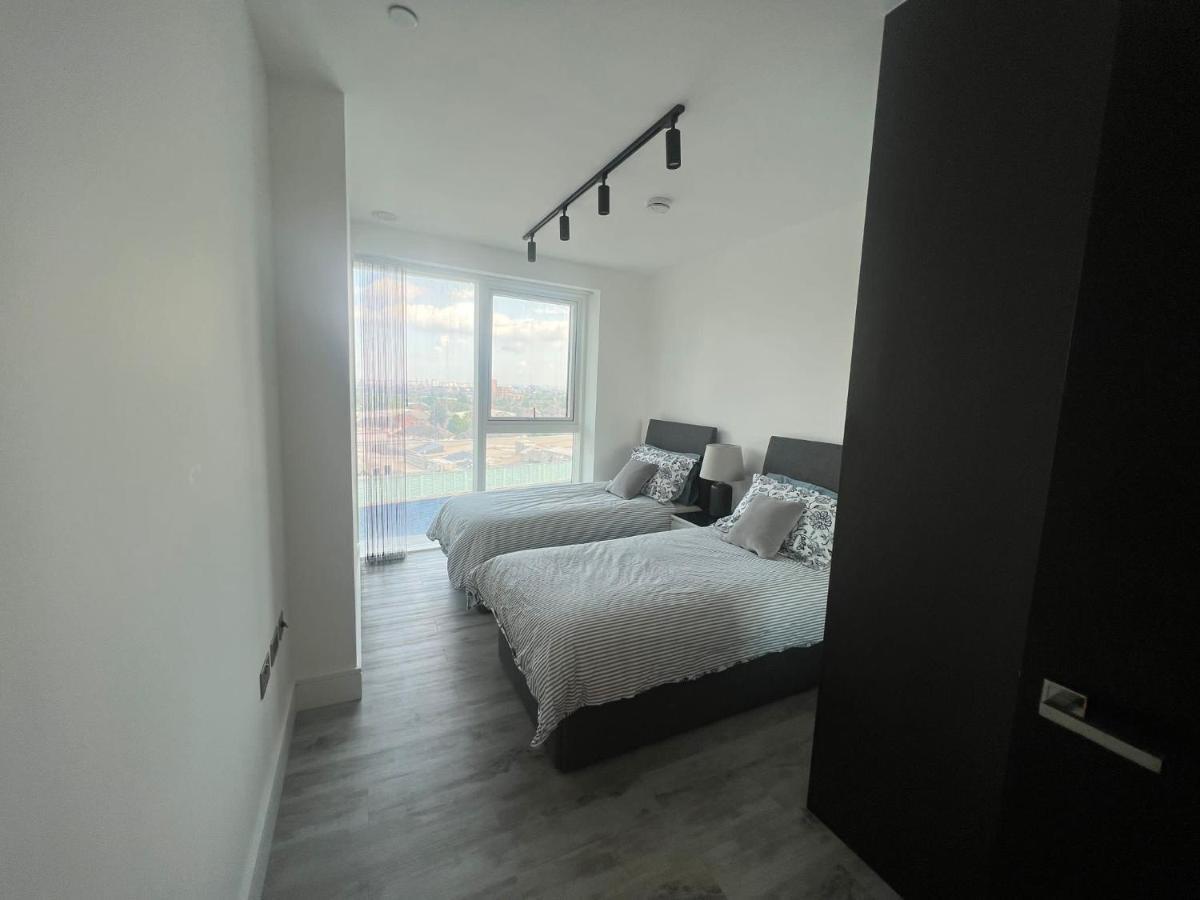 One West Point , Icon Tower Appartamento Londra Esterno foto
